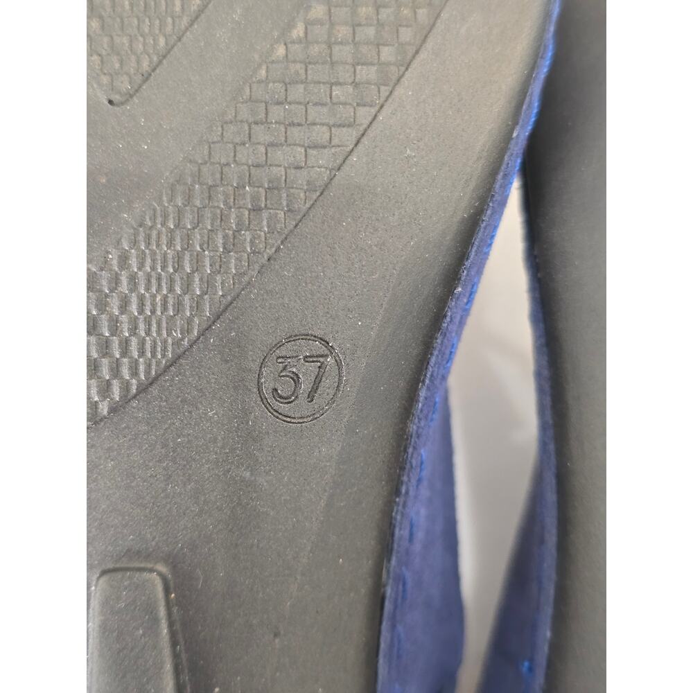 Martina and Peter H Blue Suede shoes size 37 us 6 with box - Picture 6 of 9